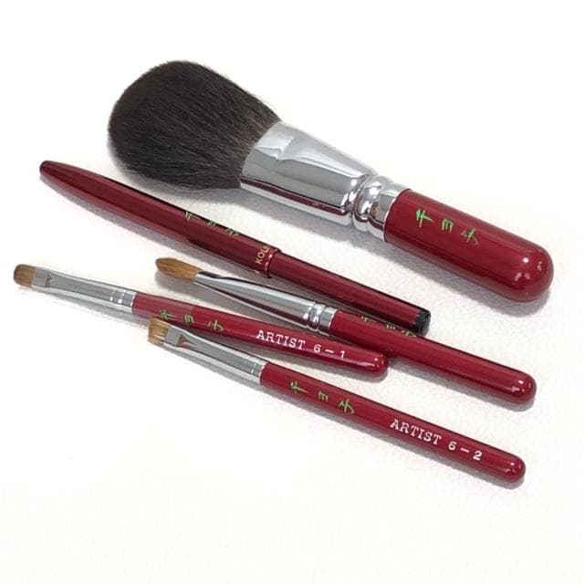 新品未使用★熊野の筆工房 竹宝堂　 メイクブラシ5本セット 2本欠品でお買い得！