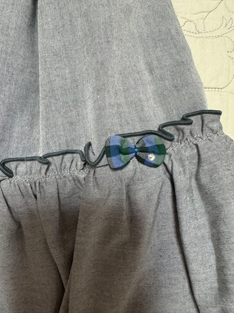 [新品　タグ付き］ファミリア　リバーシブルスカート　110