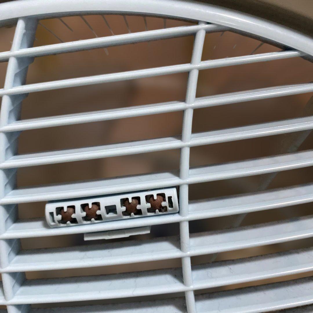 右上　シールなしマイナスイオン発生扇風機 新林の滝 NW-38