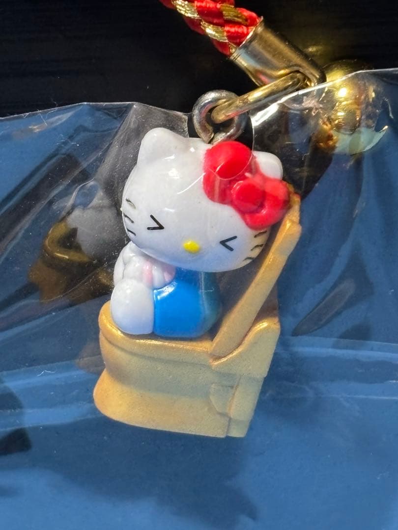 ご当地キティ 刈谷ハイウェイオアシス限定　デラックストイレ 根付け