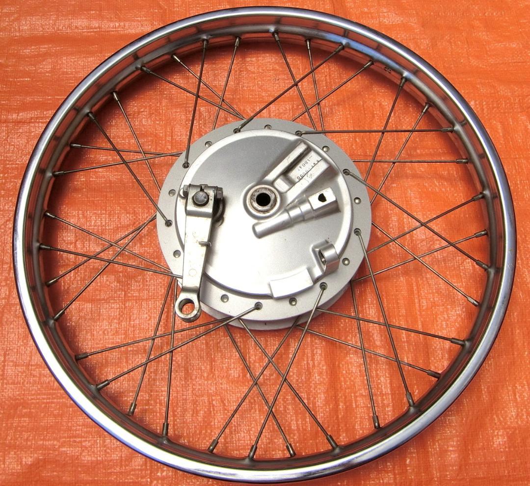 時代逸品！時代黒漆に風情ある青漆松葉蒔絵の映える四つ椀（検京塗懐石