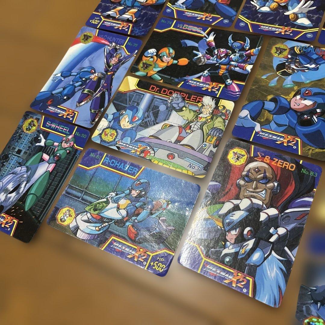 ロックマン トレーディングカード38枚とフィギュア
