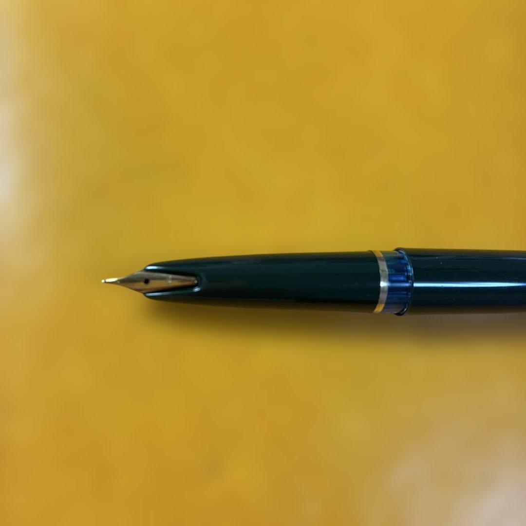 montblanc モンブランシルバーとグリーン　No.32 キャップ式万年筆