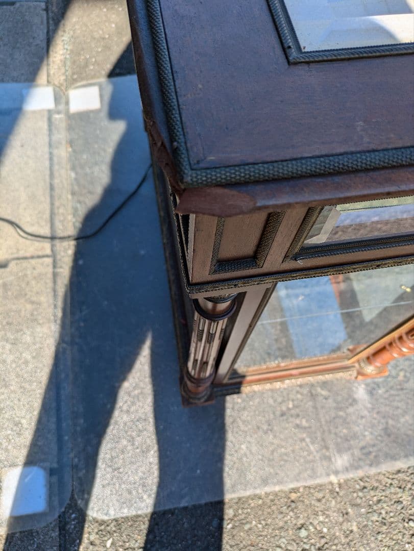 イギリス19世紀ヴィクトリアンブロンズ飾付ショーケース