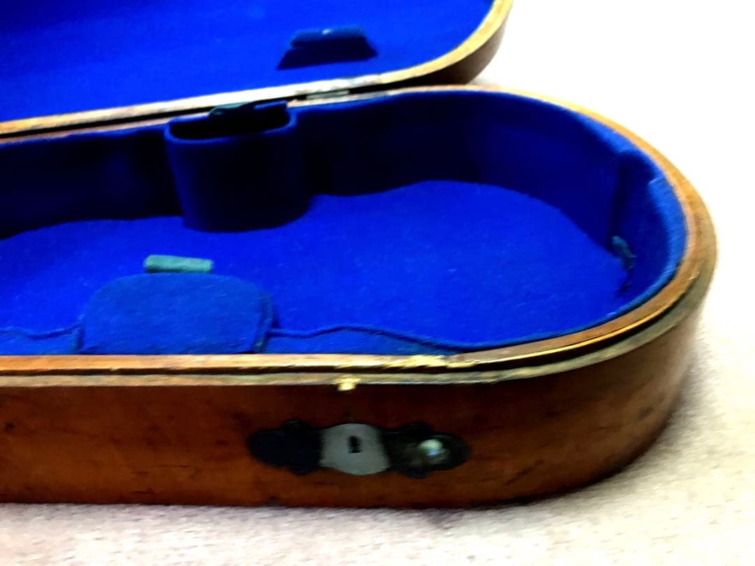 1800 年代 ヨーロッパ製　バイオリンケース貴重品です