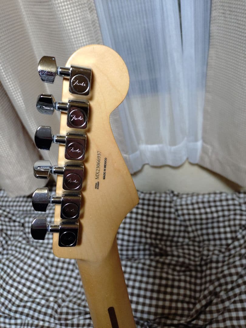 Fender Mexico Player Stratocaster lefty赤