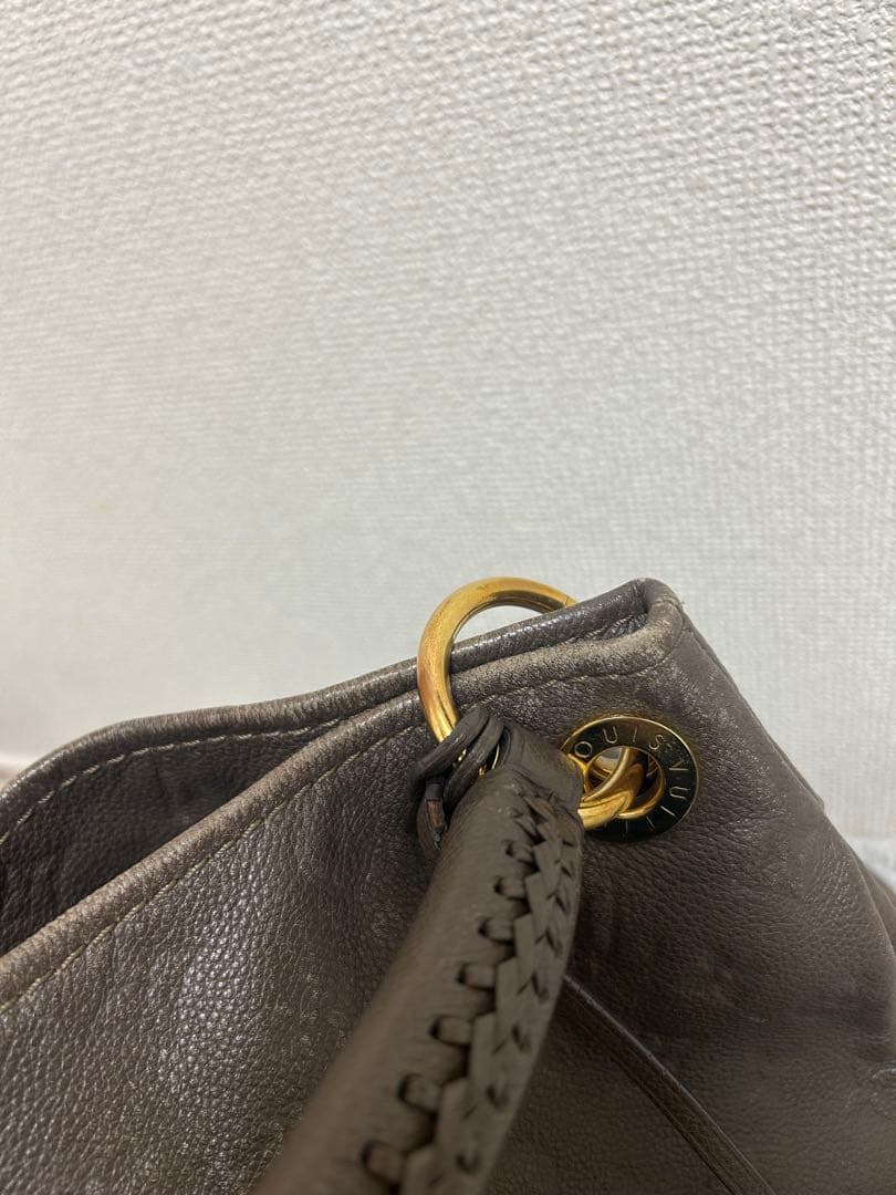 LOUIS VUITTON バック
