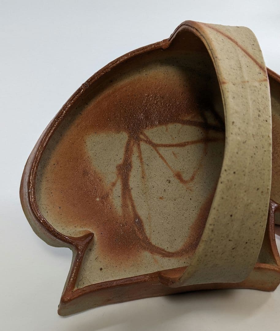 岡山県重要無形文化財 金重有邦 備前焼 「伊部ヒダスキ手付鉢」 共箱合