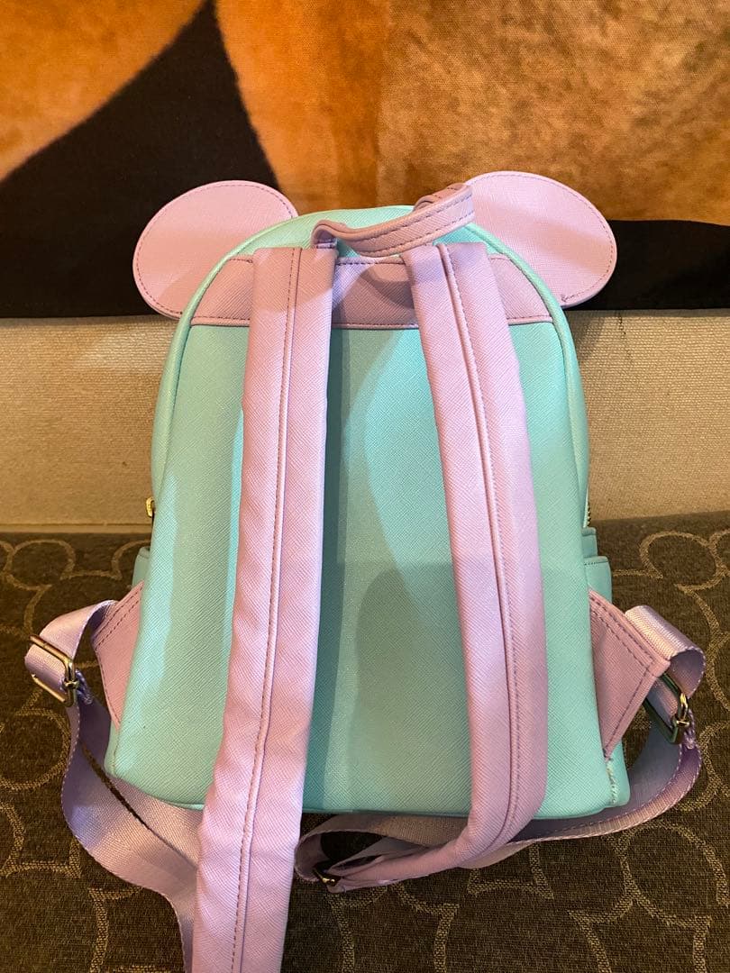 ラウンジフライ　不思議の国のアリス　バッグパック　リュック　lounge fly