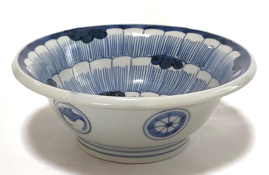 中鉢 染付 側面に蝙蝠 Ab-216