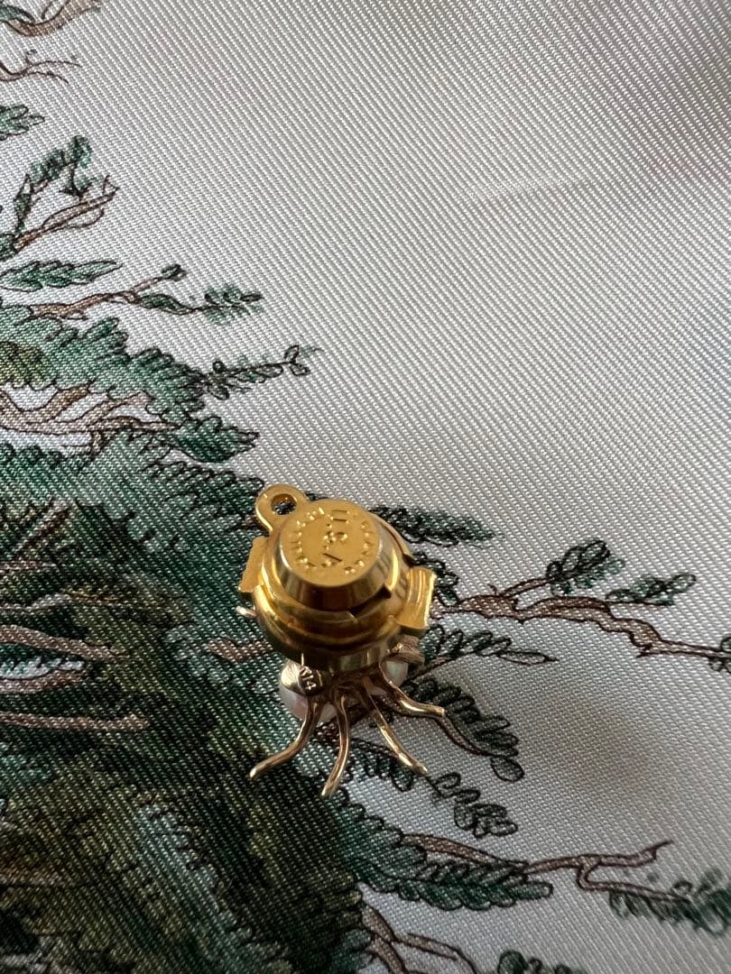 田崎真珠☆k14 蜘蛛 クモ☆ブローチ☆パール☆綺麗です