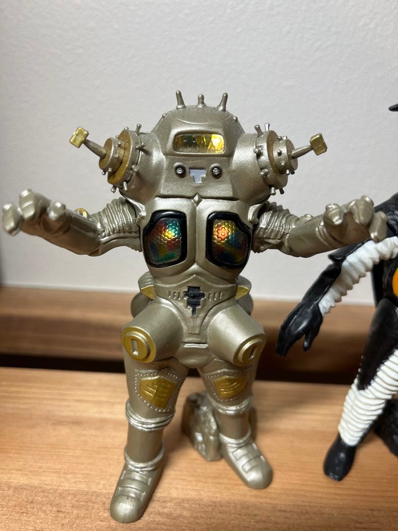 アルティメットルミナス　ゼットン　キングジョー