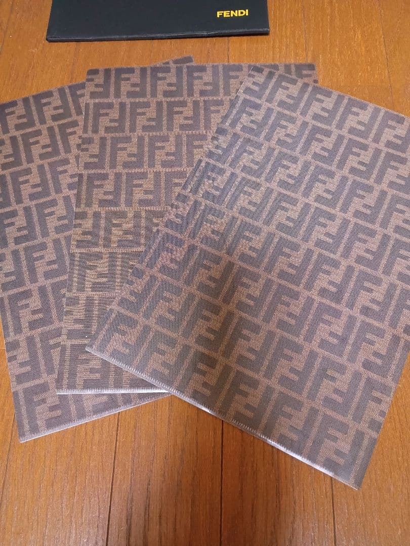 FENDI フェンディ クリアファイル 3枚 非売品 希少 ノベルティ