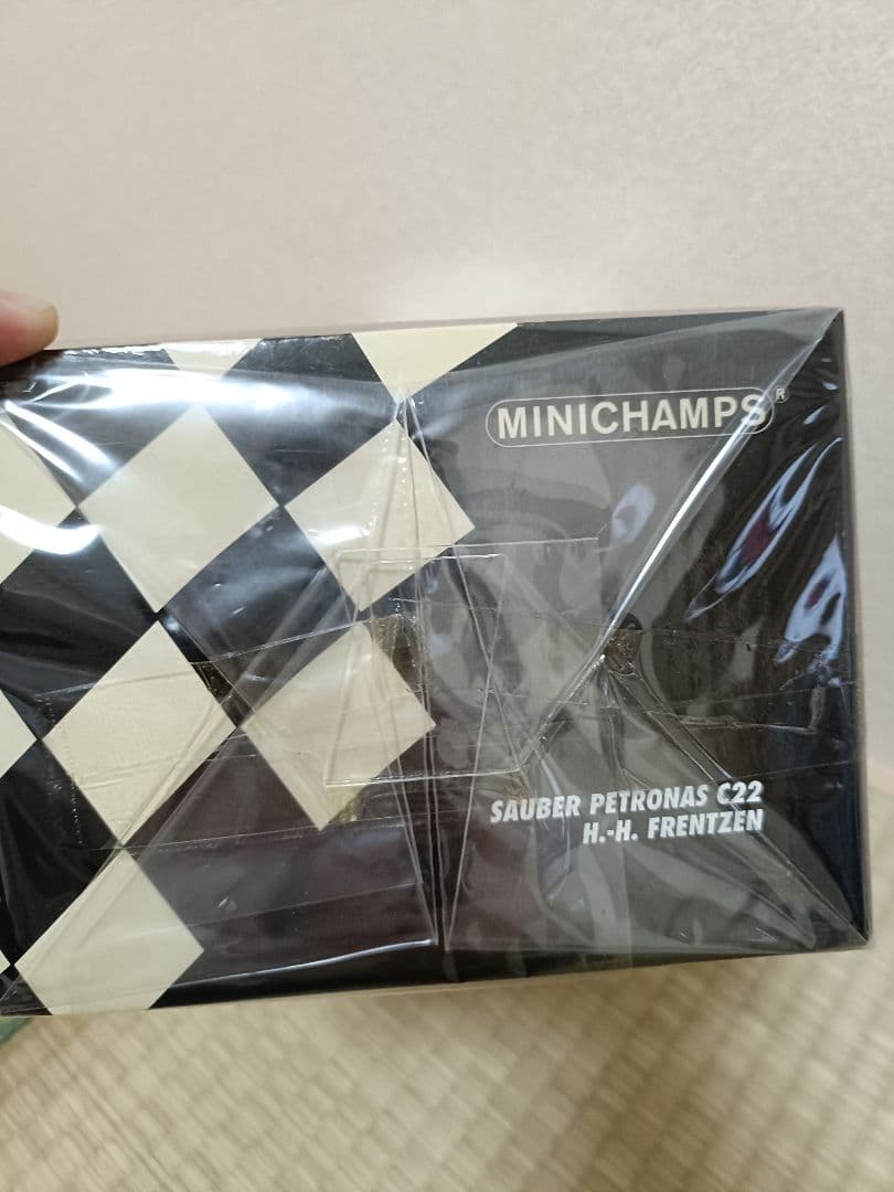 MINICHAMPS F1カー 1:18 スケール