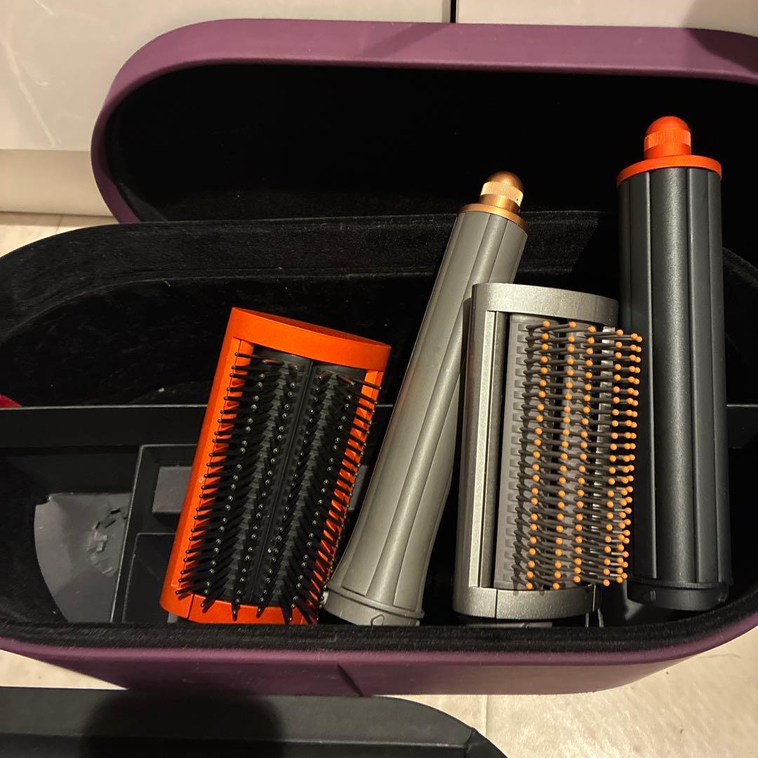 Dyson Airwrap ヘアスタイラー Dyson Airwrap i.d.™ multi-styler and dryer Straight+Wavy | Vinca