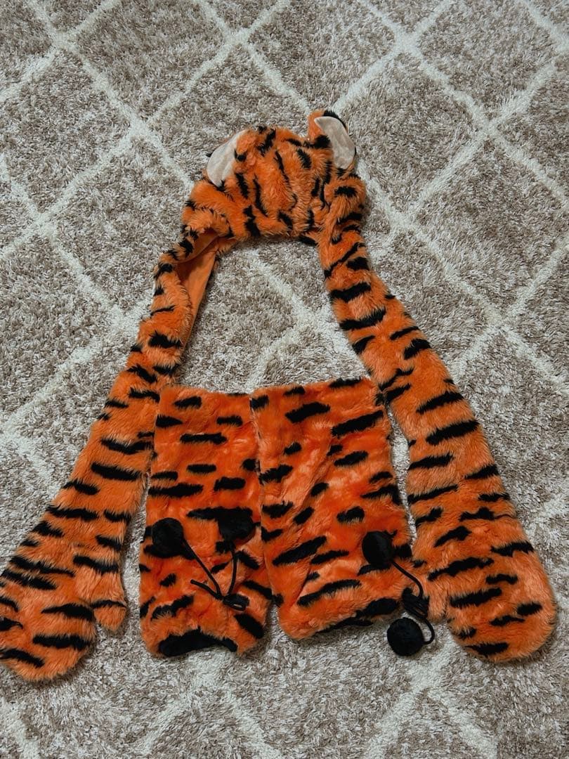 ティガー マフラー＆ルーズソックス セット