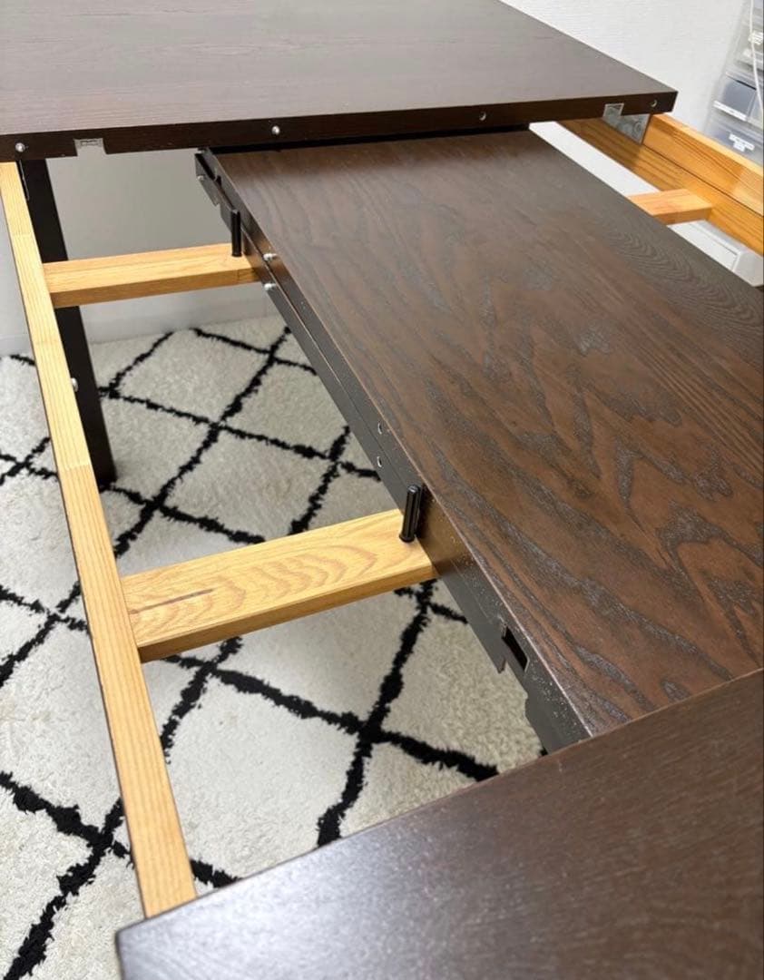 ®️【送料込み】IKEA イケア 伸長式ダイニングテーブル BJURSTA