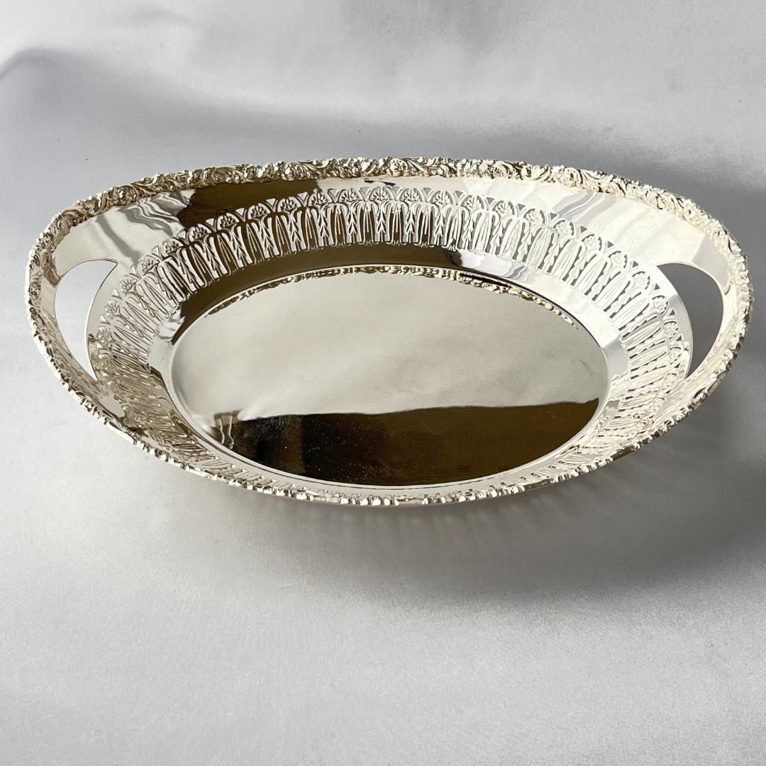 【Barker & Ellis】素晴らしいレリーフのフルーツトレー 27 cm