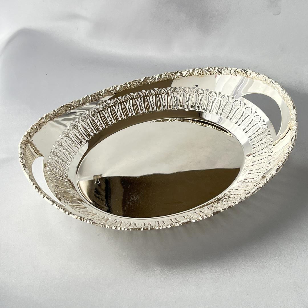 【Barker & Ellis】素晴らしいレリーフのフルーツトレー 27 cm