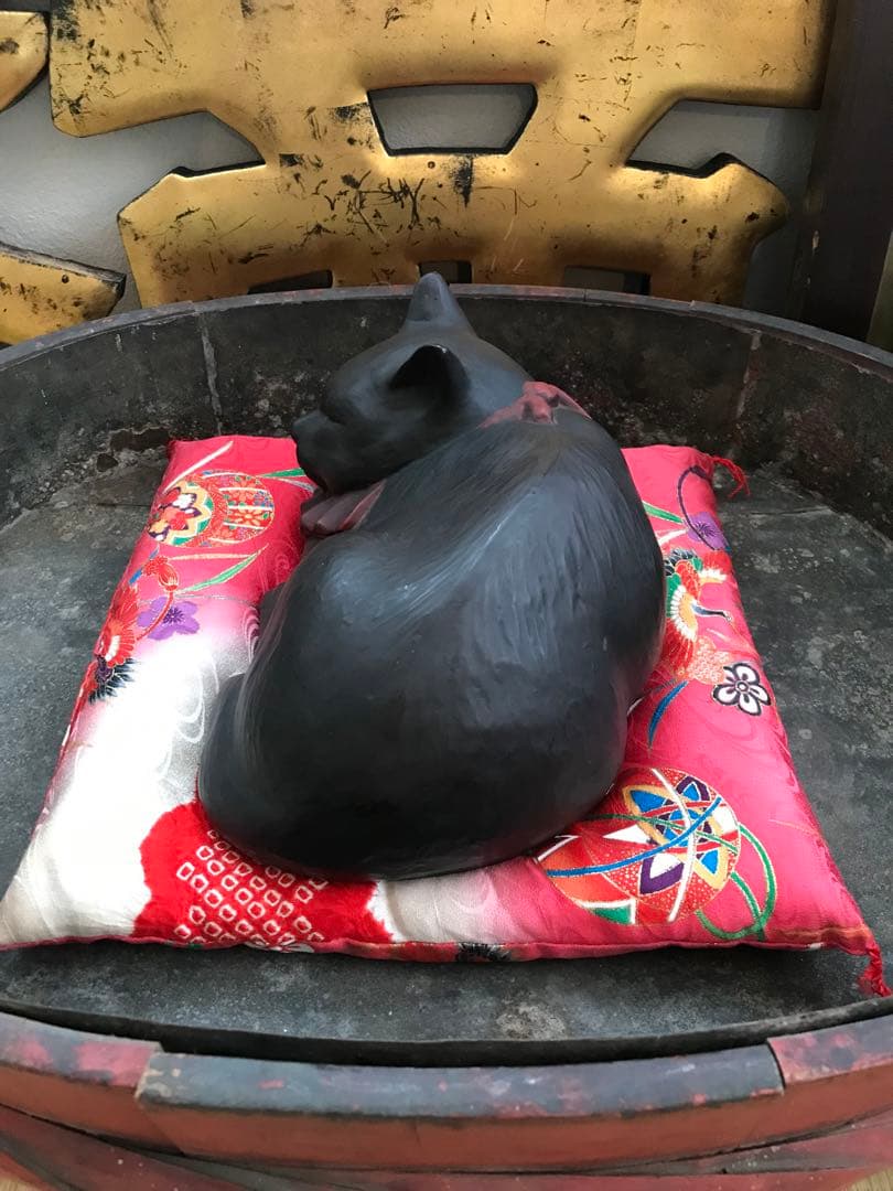 超希少 珍品 時代 骨董 猫 黒猫 眠り猫 置物 春画人形 枕絵 裏