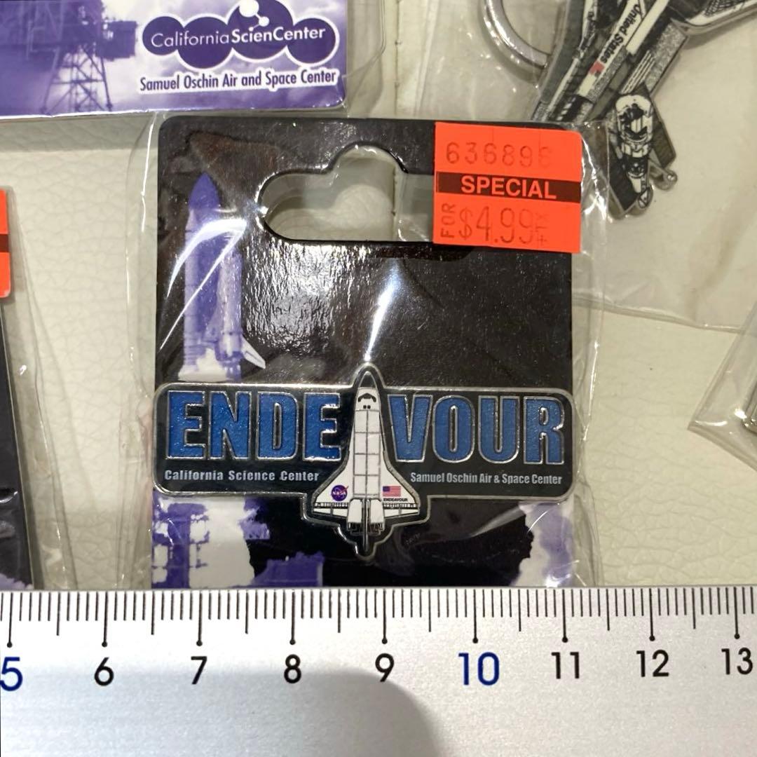 スペースシャトル エンデバー等のピンバッジ＆キーホルダーなど 10点まとめ売り
