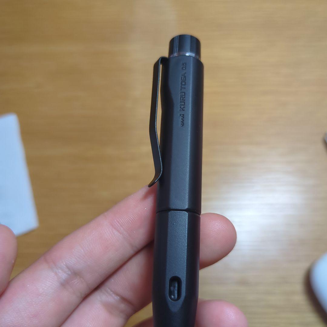 クルトガダイブ 白 「か」 黒 塗装 - メルカリ