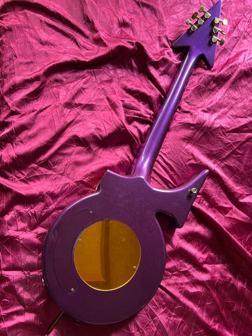 ほぼ未使用プリンスprinceシンボルギター 完動品エレキギター 激レア品訳