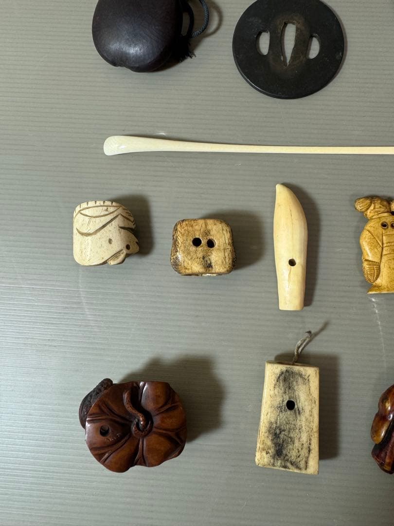 2918 時代提げ物 根付 合計17点 天然素材 時代物 - メルカリ
