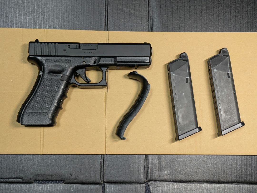 【専用】東京マルイ グロック17/G17 gen4 ガスガン マガジン二本セット