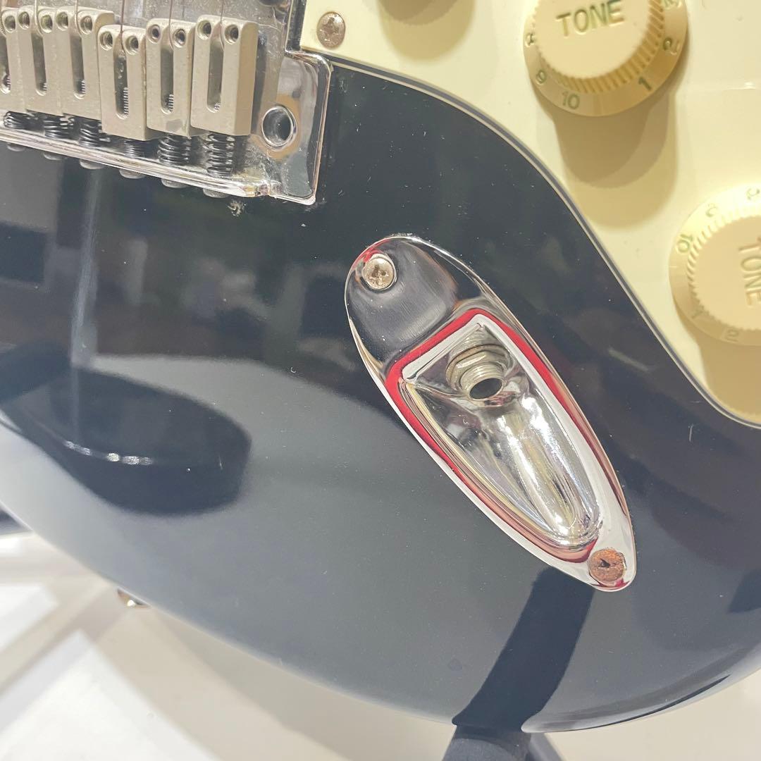 Squier Stratocaster Standard エレキギター