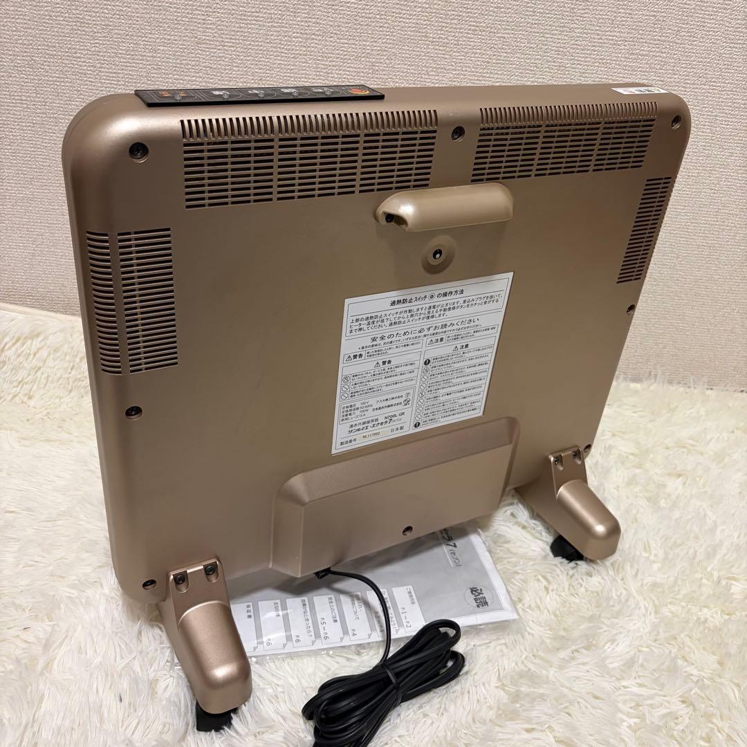 CORONAタワー型電気ヒーター シルバー