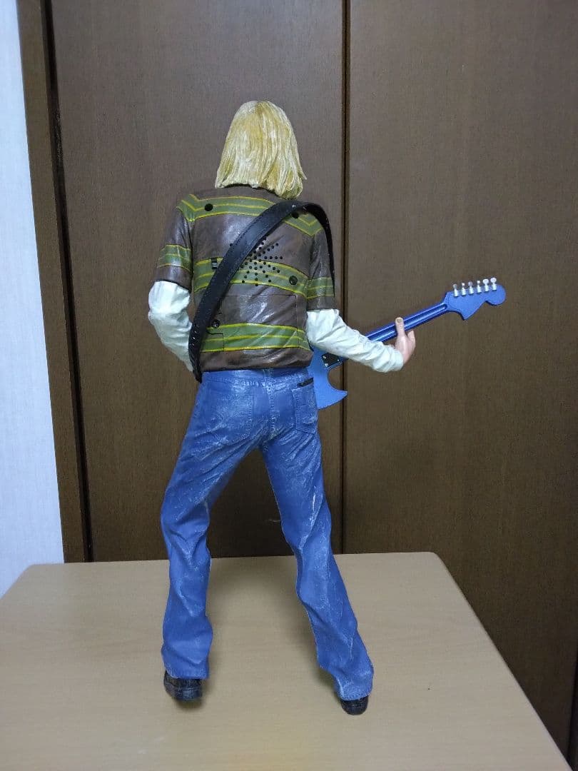 カートコバーン フィギュア nirvana ビッグサイズ - メルカリ