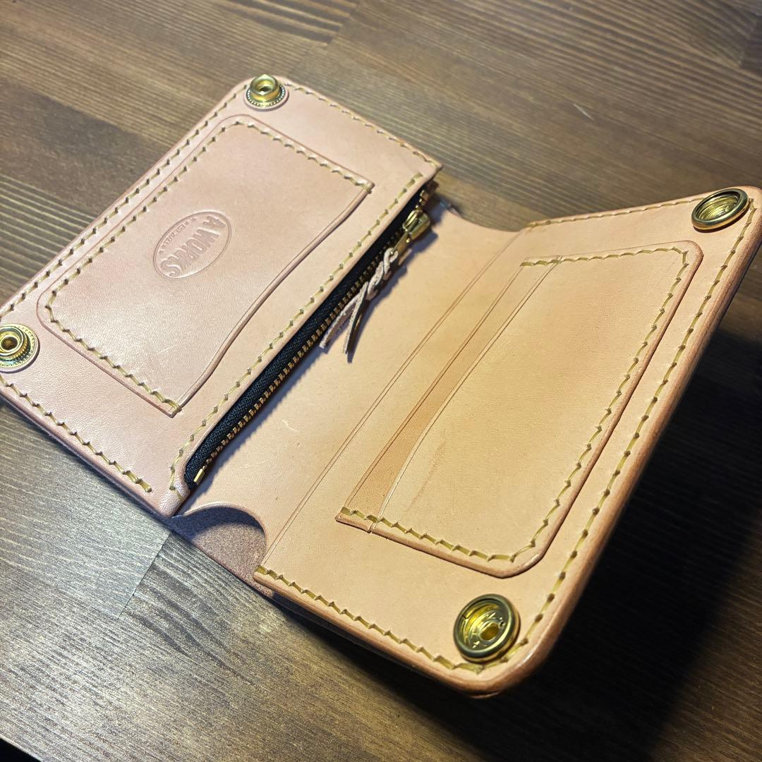 ミドルトラッカーウォレット　栃木レザー お札折らずに収納