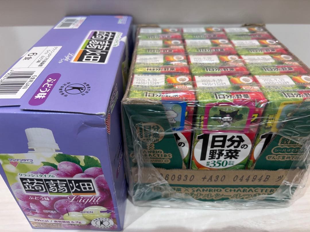 カルピス ・ぶどう・りんご マンゴーラッシー ラッシー 1日分の野菜 蒟蒻畑