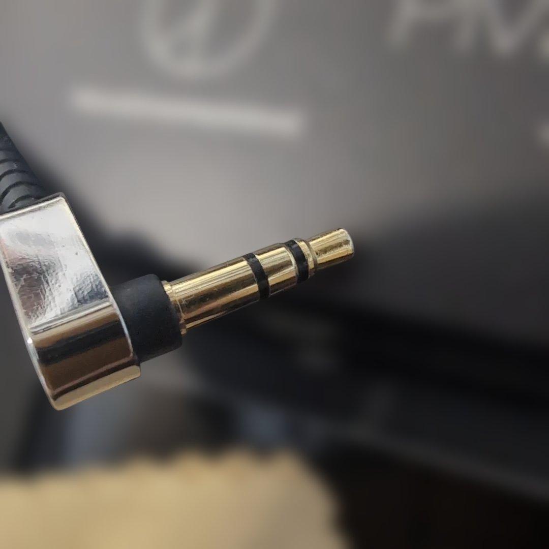 入手困難 高級有線イヤホン PMO PRO EAR SilverEdition - メルカリ