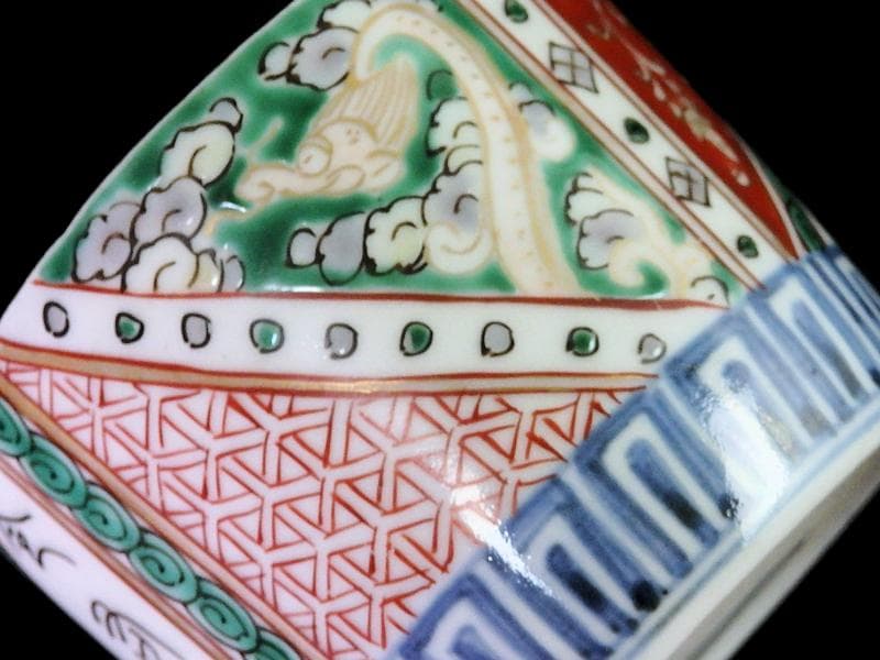 古伊万里　色絵　雲龍に毘沙門亀甲紋の図　大振蕎麦猪口　C964AS-fbqq