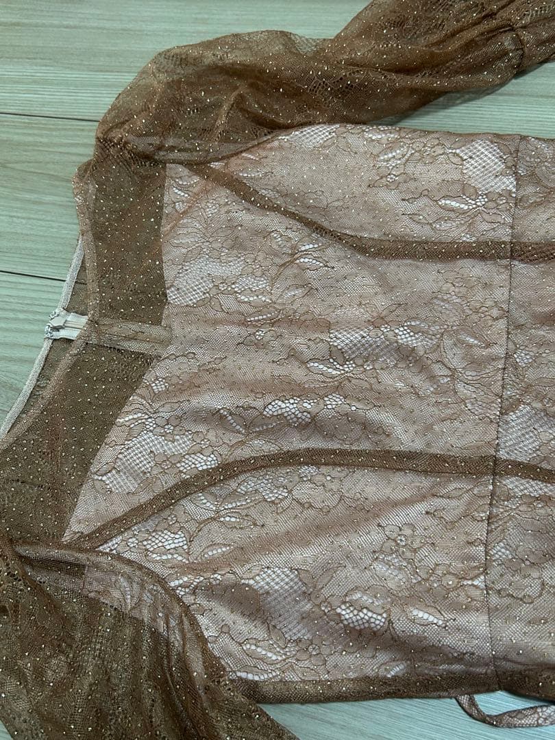 グリッターレース袖付きフィット&フレアパーティードレス　結婚式　お呼ばれ　ドレス