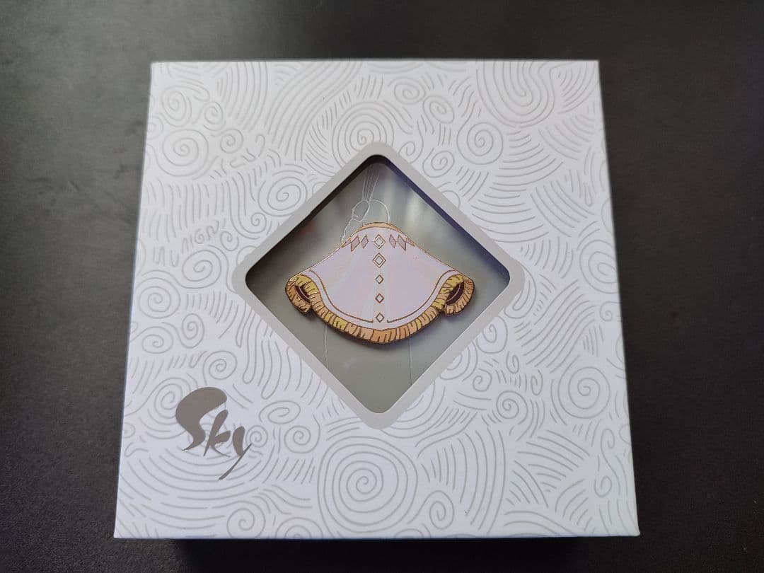 sky 星を紡ぐ子どもたち 祖たる賢者のケープピンバッチ 未連携 Sky 想い