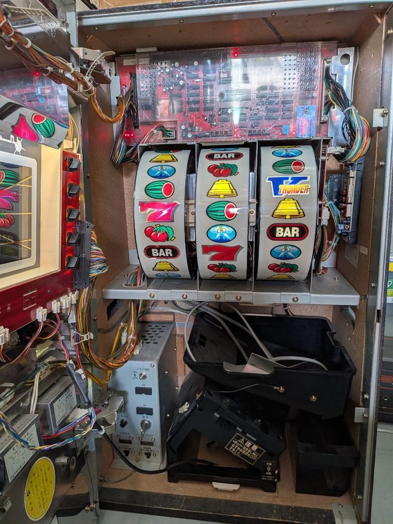 パチスロ サンダーV実機 4号機 アルゼ メーシー スロット 家スロ