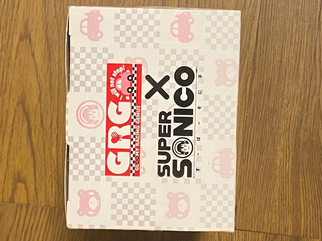 チャックスGP　GRG×すーぱーそに子　レースクイーンフィギュア　未開封