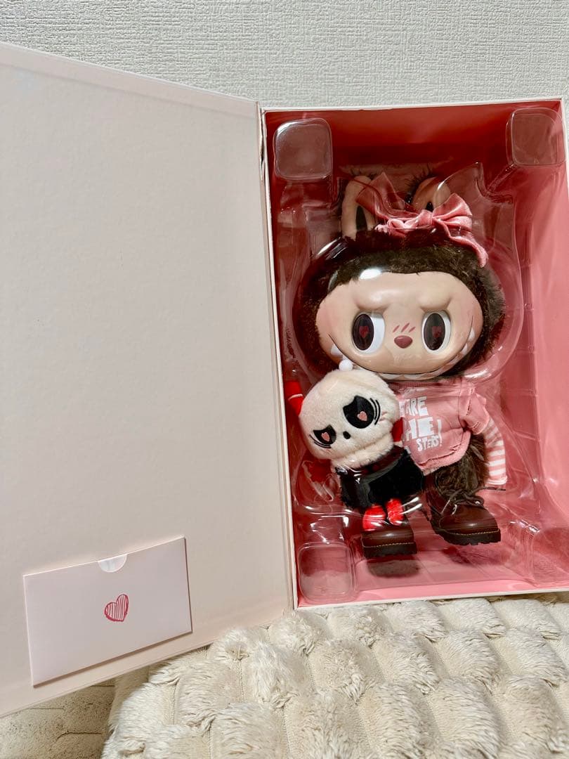 LABUBU バレンタイン限定スペシャルバージョンTHE MONSTERS