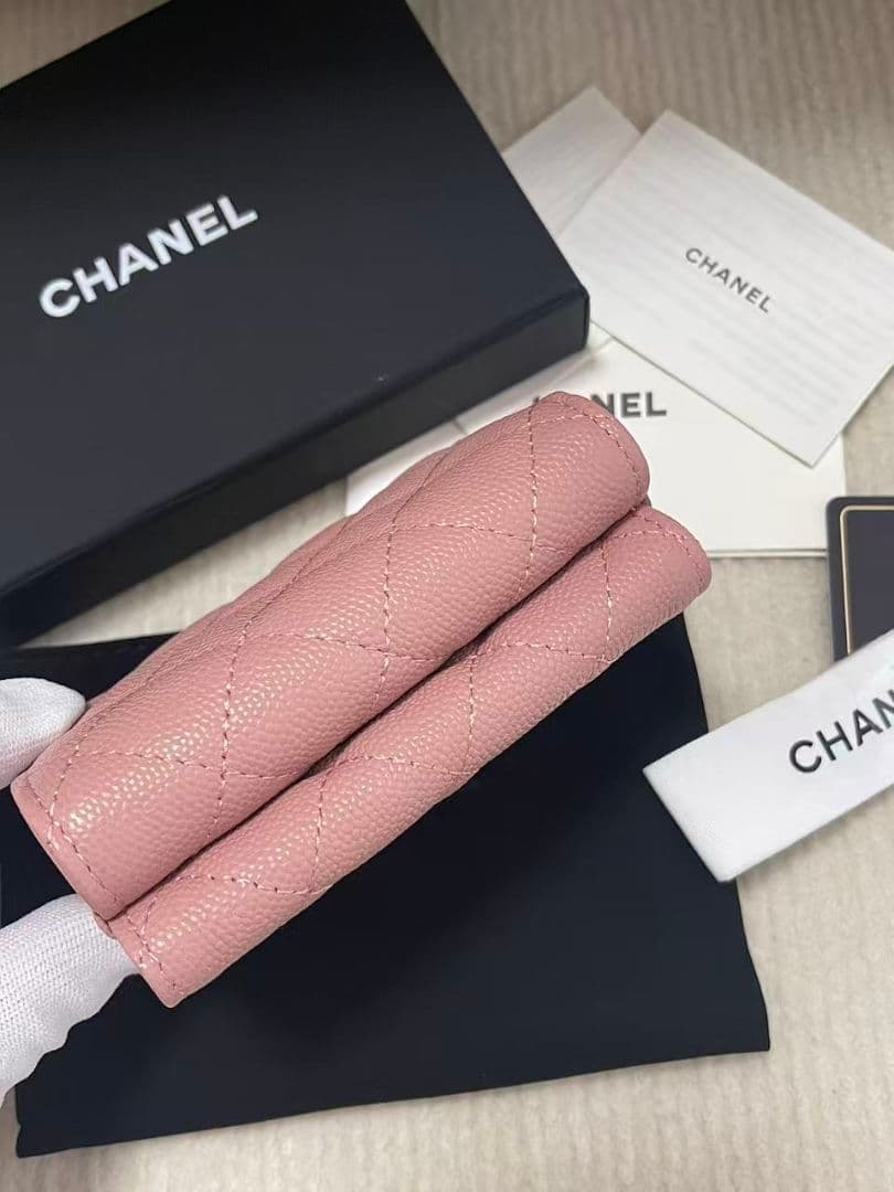 シャネル　三つ折り財布