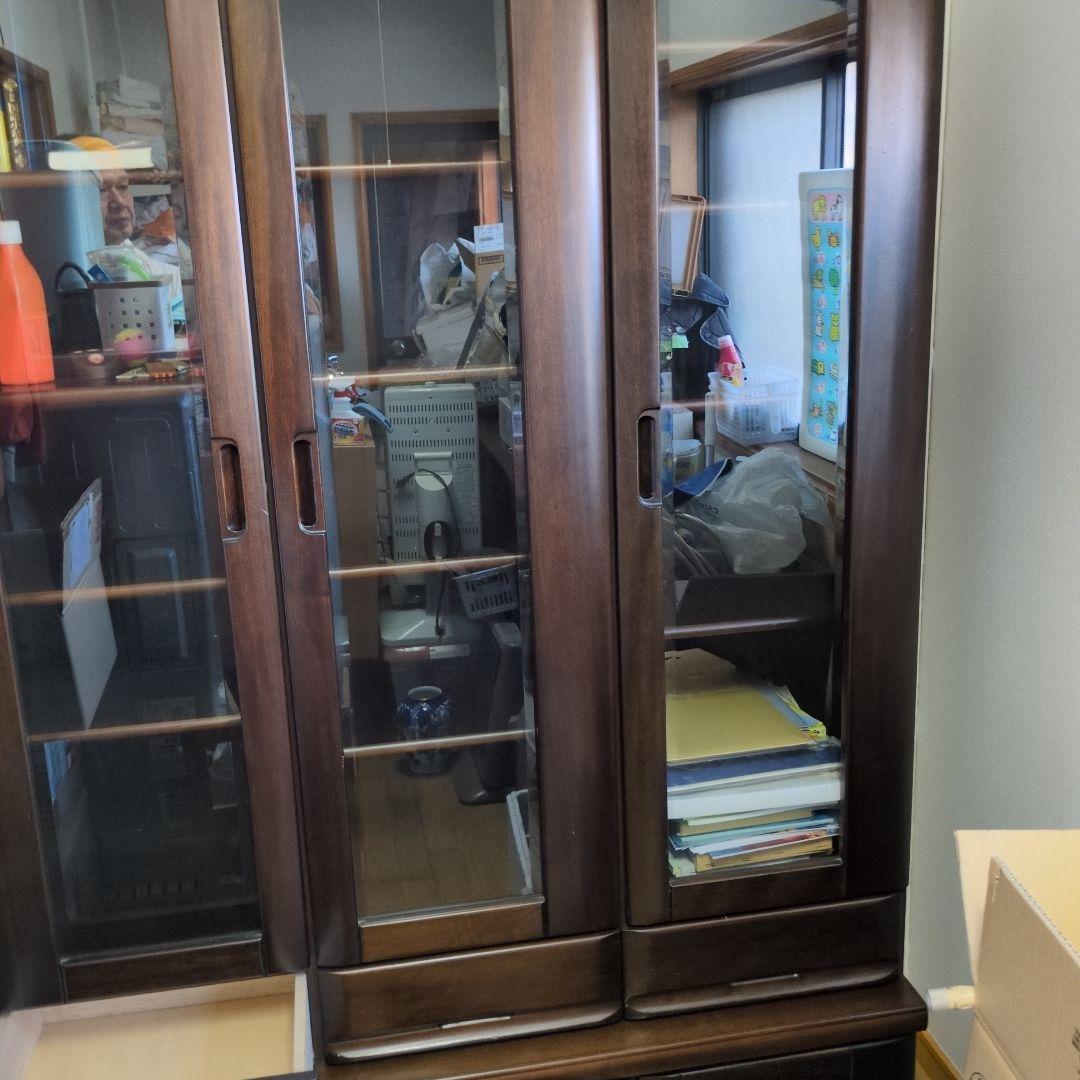 早くお譲りします、送料のみです】木製本棚 ガラス扉付き ダークブラウン