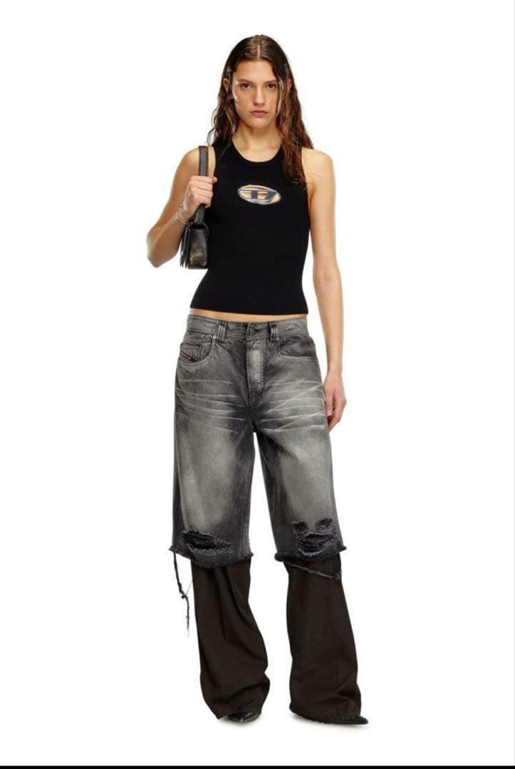 正規品　DIESELディーゼルメタルロゴプレートノースリーブトップス