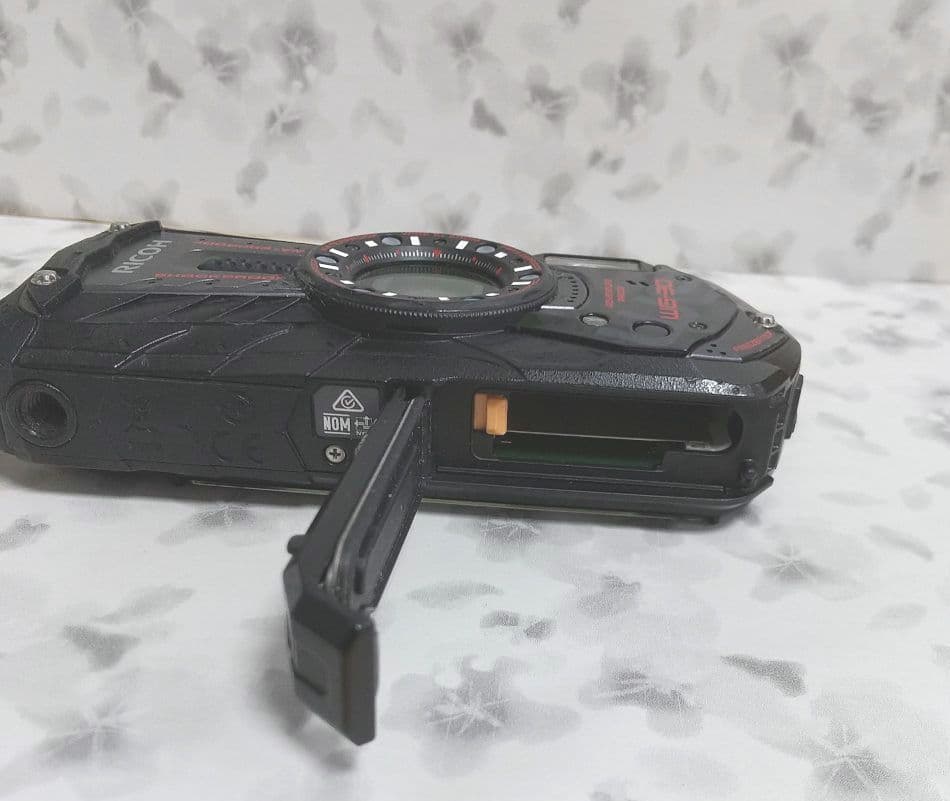 RN97】RICOH WG-30 デジカメ 本体 カメラ