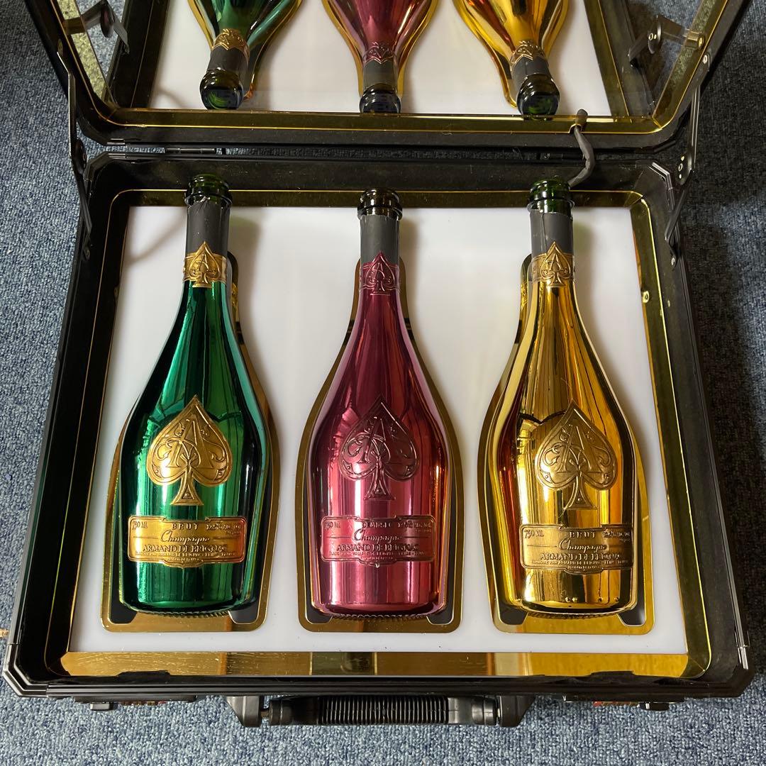 アルマンド 信号機 ケース付き 空き瓶 - メルカリ