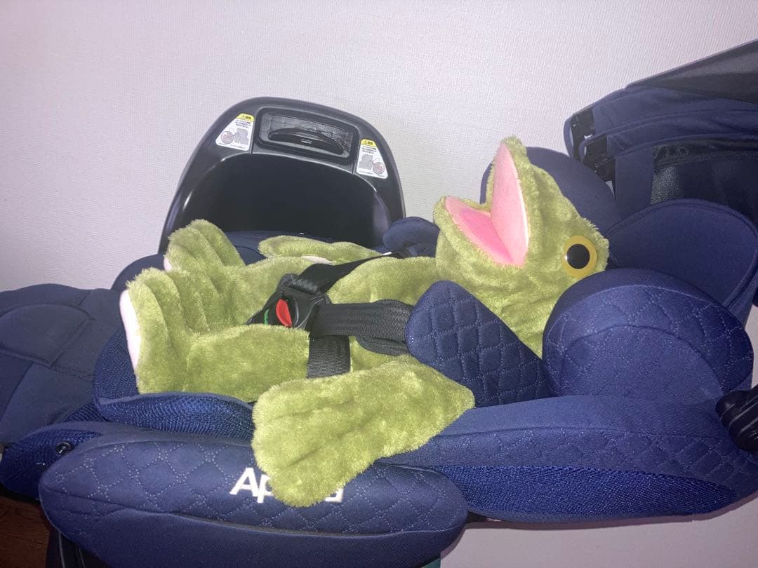 ゆうゆ⭐︎⭐️【可変式】フラディアグロウプレミアムISOFIXチャイルドシート