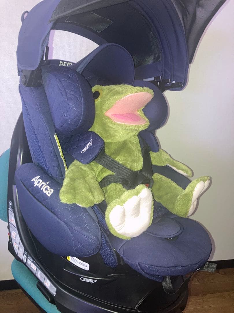 ゆうゆ⭐︎⭐️【可変式】フラディアグロウプレミアムISOFIXチャイルドシート