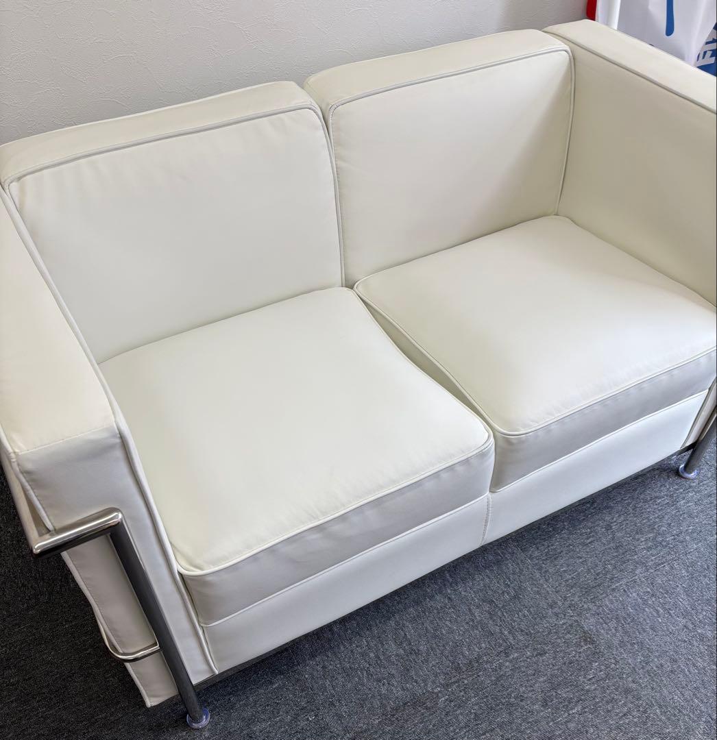 ル・コルビジェ リプロダクト 2人掛け LC2 ソファ ホワイトレザー