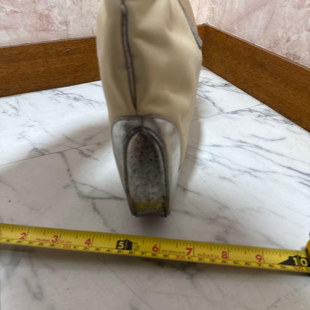 P*e様 GUCCI ジャッキー ショルダーバッグ ベージュ/シルバー